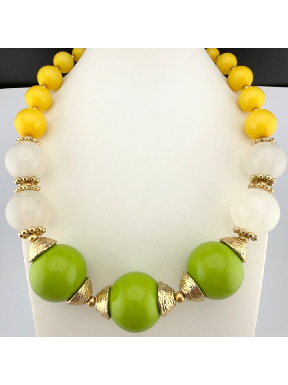 Chunky Beaded Statement Necklace Choker Collar Graduated Green Yellow White